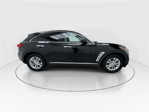 Used 2017 INFINITI QX70 2WD image 9