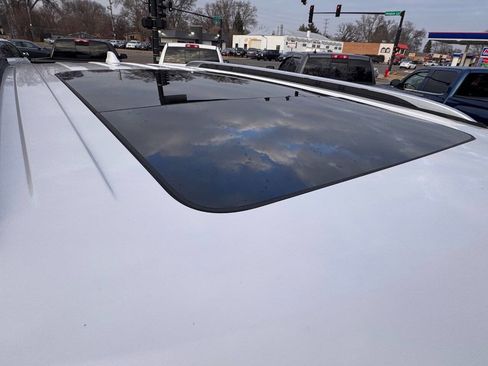 Used 2016 Ford Explorer Platinum image 7