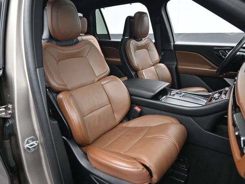 Used 2020 Lincoln Aviator Reserve w/ Equipment Group 202A AWD/4WD image 27