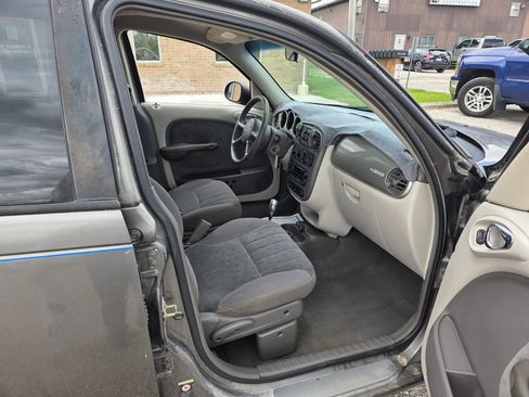 Used 2002 Chrysler PT Cruiser FWD image 20