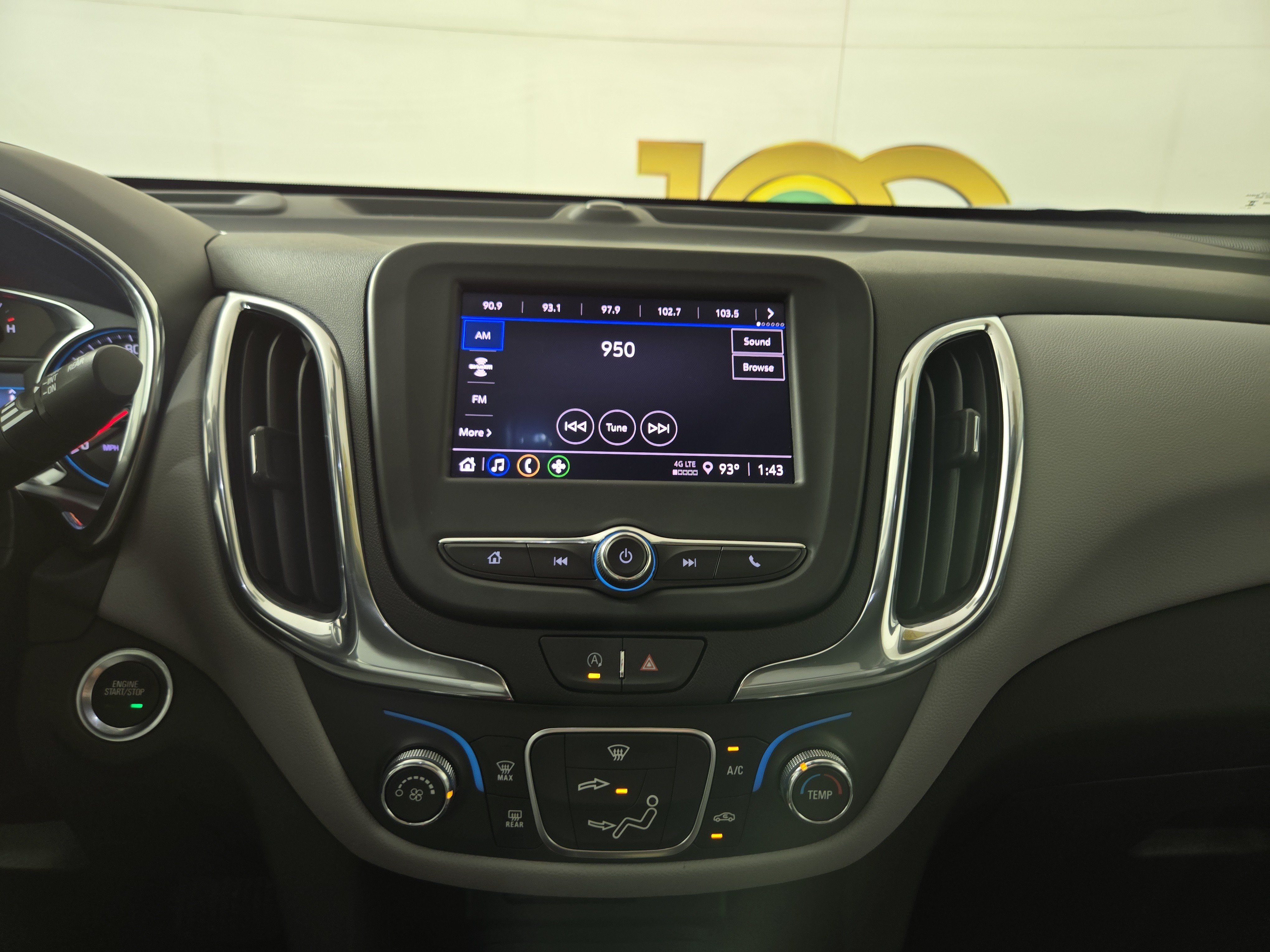 Certified 2024 Chevrolet Equinox LS w/ LS Convenience Package FWD image 21