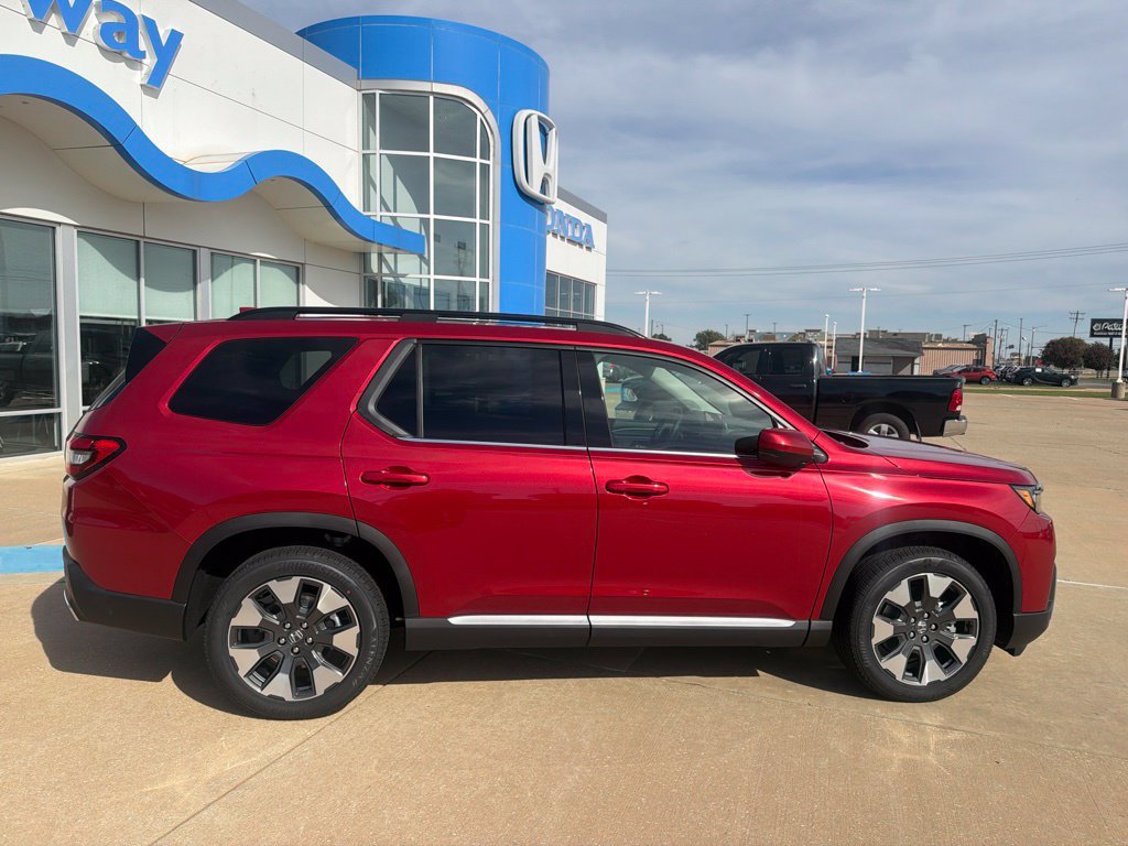 New 2026 Honda Pilot Touring image 9