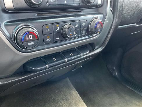 Used 2018 Chevrolet Silverado 1500 LT w/ Texas Edition RWD image 32