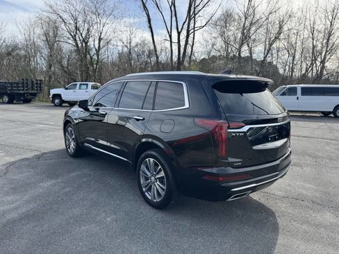 Used 2022 Cadillac XT6 Premium Luxury image 8