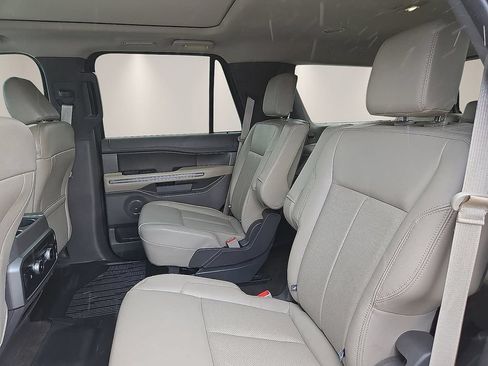 Used 2021 Ford Expedition XLT RWD image 10