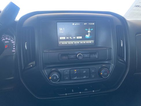 Used 2018 Chevrolet Silverado 1500 Custom w/ Custom Value Package image 16