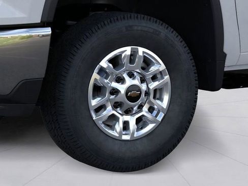 New 2026 Chevrolet Silverado 2500 LT image 9
