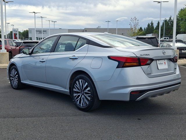 Used 2025 Nissan Altima 2.5 SV AWD/4WD image 4
