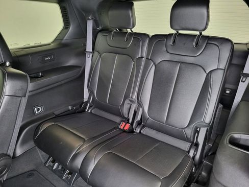 Used 2024 Jeep Grand Cherokee L Limited w/ Luxury Tech Group II image 8