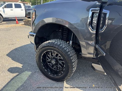 Used 2019 Ford F250 Lariat w/ Chrome Package AWD/4WD image 13