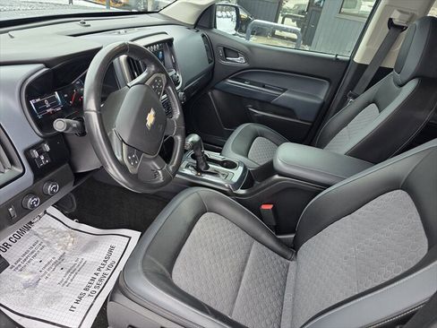 Used 2018 Chevrolet Colorado Z71 AWD/4WD image 9