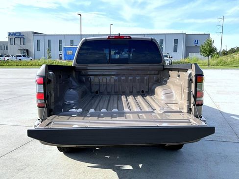 Used 2024 Nissan Frontier PRO-4X w/ Off-Road Protection Package image 9