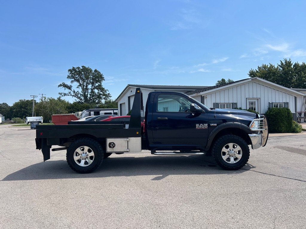Used 2015 RAM 2500 Tradesman w/ Chrome Appearance Group AWD/4WD image 4