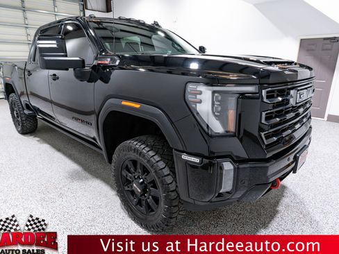 Used 2024 GMC Sierra 2500 AT4 w/ AT4 Premium Plus Package image 6