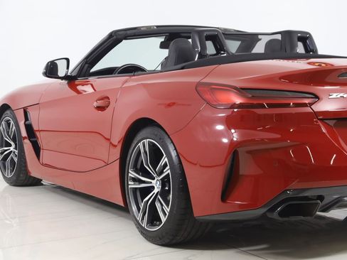 Used 2022 BMW Z4 M40i w/ Premium Package image 28