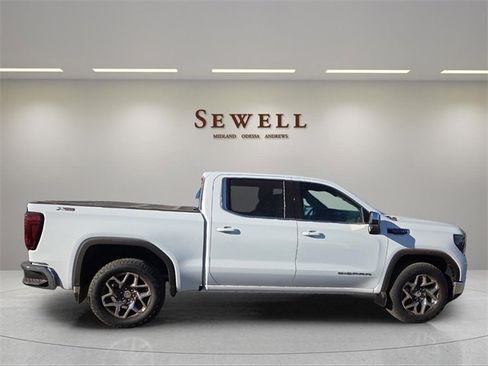 New 2026 GMC Sierra 1500 SLE image 5