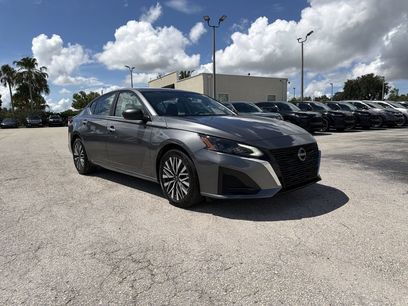 Used 2025 Nissan Altima 2.5 SV