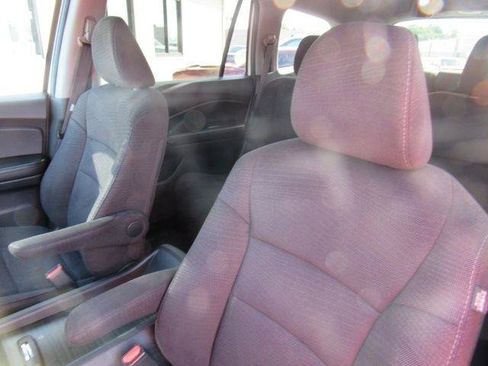 Used 2018 Honda Pilot EX image 18