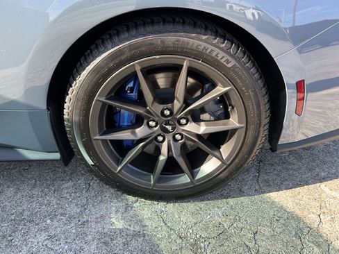 Used 2025 Ford Mustang Dark Horse RWD image 33