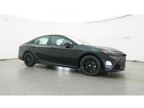 New 2026 Toyota Camry SE image 28