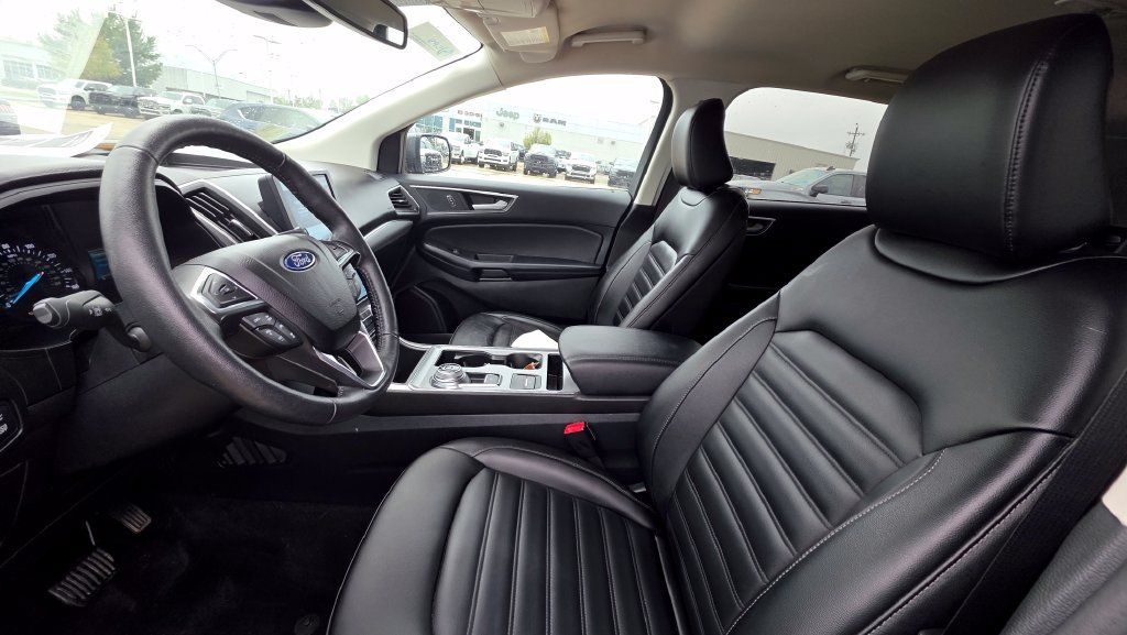 Used 2022 Ford Edge SEL w/ Convenience Package AWD/4WD image 11