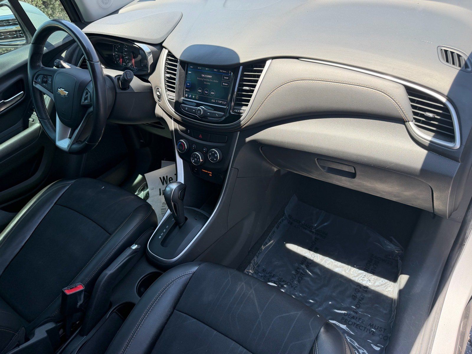 Used 2020 Chevrolet Trax LT w/ LT Convenience Package FWD image 10