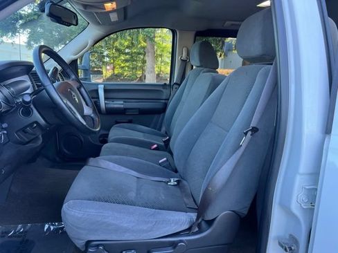 Used 2008 Chevrolet Silverado 2500 LT w/ 1LT Convenience Package AWD/4WD image 10