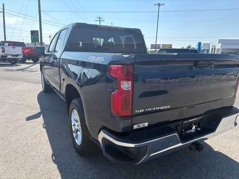 Used 2023 Chevrolet Silverado 1500 LT AWD/4WD image 11