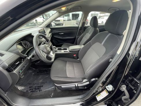 Used 2024 Nissan Sentra SV image 27