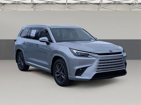 New 2026 Lexus TX 350 AWD image 2