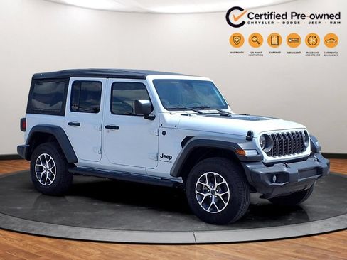 Used 2025 Jeep Wrangler Unlimited Sport AWD/4WD image 22