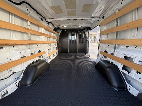 Used 2024 Ford Transit 250 Low Roof w/ Exterior Upgrade Package image 26