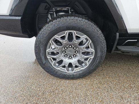 New 2025 GMC Hummer EV 3X AWD/4WD image 34