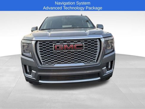 Used 2021 GMC Yukon XL Denali w/ Denali Premium Package image 2