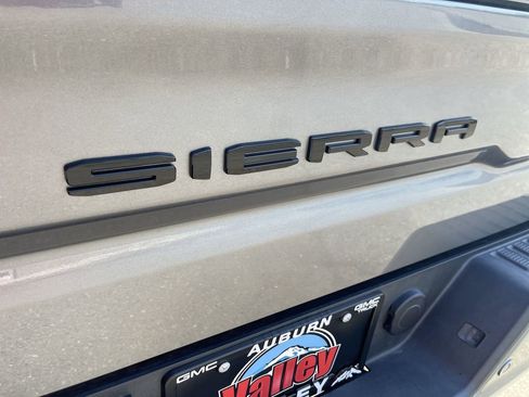 Certified 2021 GMC Sierra 1500 AT4 w/ AT4 Value Package AWD/4WD image 32