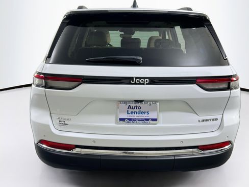 Used 2022 Jeep Grand Cherokee Limited image 6