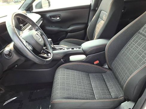 Used 2024 Honda HR-V Sport image 15