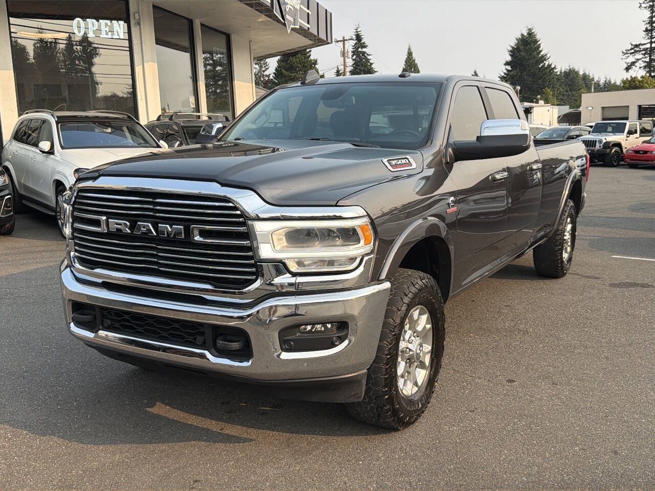 Used 2021 RAM 3500 Laramie AWD/4WD image 1