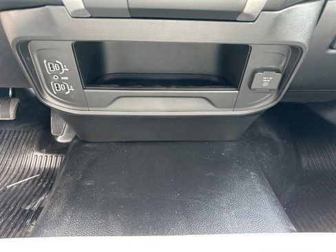 New 2024 RAM 3500 Tradesman image 19