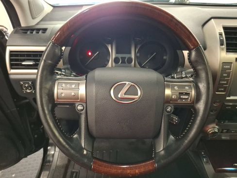 Used 2016 Lexus GX 460 w/ Premium Package AWD/4WD image 22