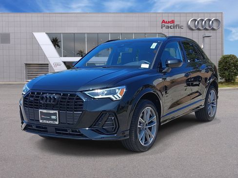 Used 2025 Audi Q3 2.0T Premium w/ Convenience Package AWD/4WD image 1
