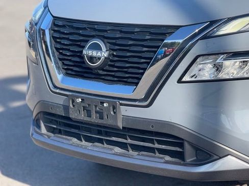 Used 2023 Nissan Rogue SL w/ SL Premium Package image 6