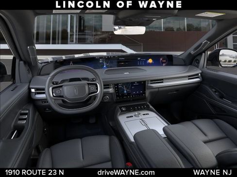 New 2025 Lincoln Navigator Reserve w/ Jet Appearance Package AWD/4WD image 9