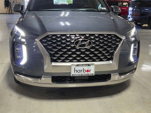 Used 2022 Hyundai Palisade Calligraphy w/ Cargo Package FWD image 9