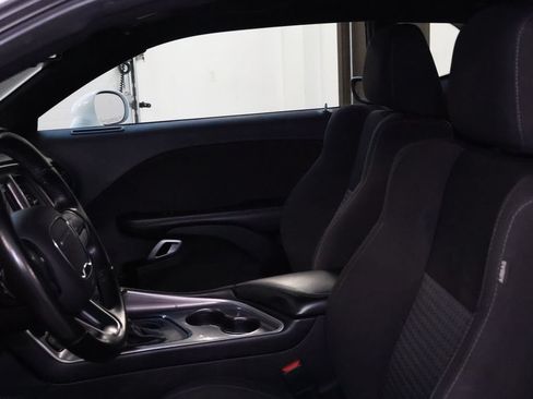 Used 2022 Dodge Challenger GT AWD/4WD image 13