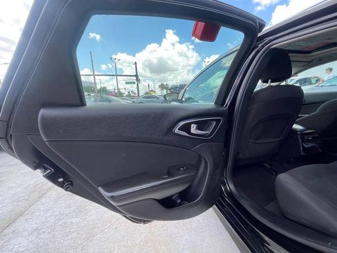 Used 2016 Chrysler 200 Limited w/ Anniversary Edition FWD image 12