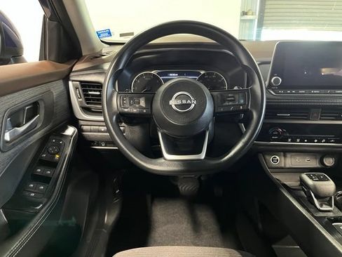 Used 2023 Nissan Rogue SV FWD image 21