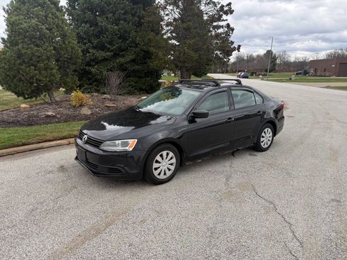 Used 2011 Volkswagen Jetta Sedan image 1