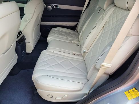 New 2025 Genesis GV80 3.5T Prestige image 12