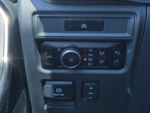 Used 2025 Ford F150 Platinum AWD/4WD image 40